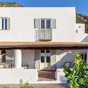 https://le-casette-di-malfa.sicilyhotelsitaly.net